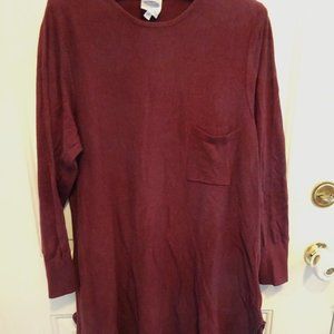 1x Burgandy sweater dress